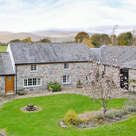 Plas Iwrwg Granary - 28091 Tal-y-Cafn Экстерьер фото