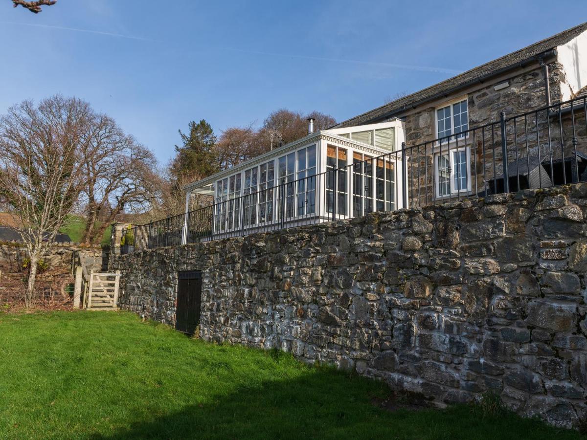 Plas Iwrwg Granary - 28091 Tal-y-Cafn Экстерьер фото