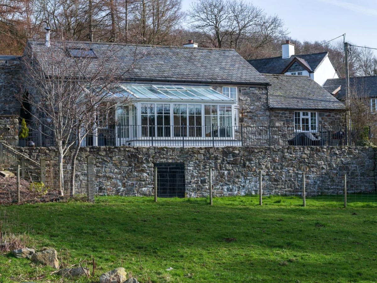 Plas Iwrwg Granary - 28091 Tal-y-Cafn Экстерьер фото